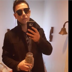 Meet your Posher, Erick